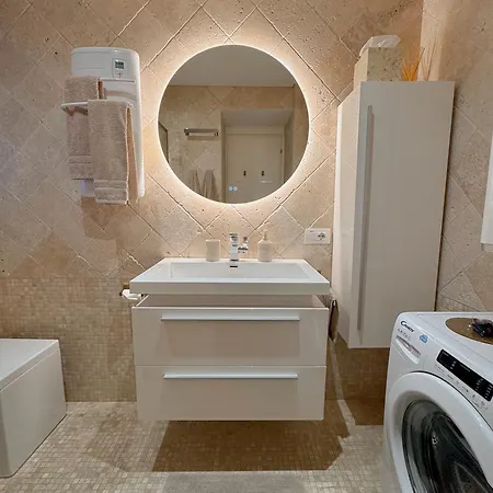 Climatise, Terrasse, Parking Prive, 50m De La *