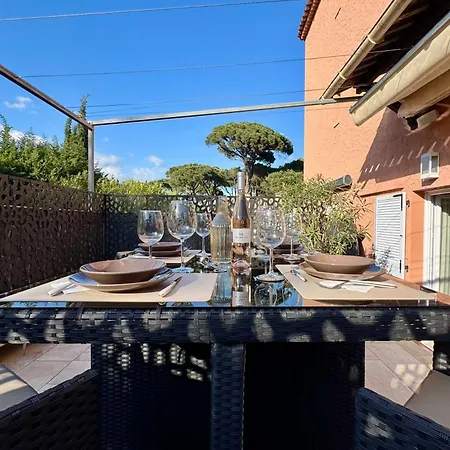 Climatise, Terrasse, Parking Prive, 50m De La * Saint-Tropez