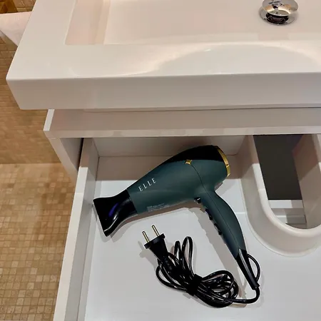 Appartement Climatise, Terrasse, Parking Prive, 50m De La Saint-Tropez