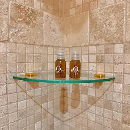 Climatise, Terrasse, Parking Prive, 50m De La * Saint-Tropez