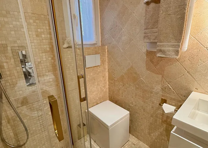 Climatise, Terrasse, Parking Prive, 50m De La Apartment *