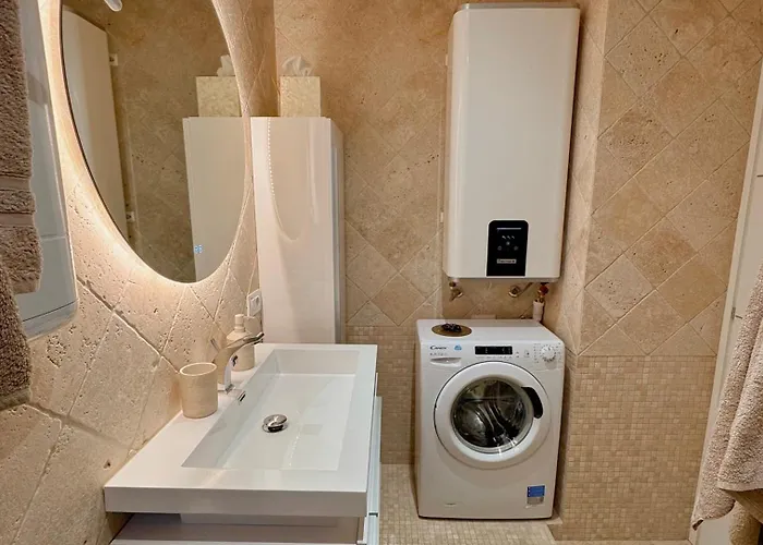 Climatise, Terrasse, Parking Prive, 50m De La * Saint-Tropez